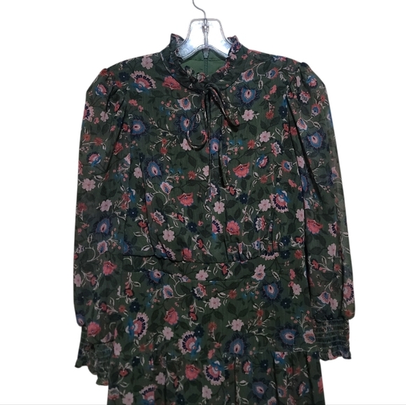Vince Camuto Green  Tie Neck Floral Print Longsleeve Maxi Dress Size 2 - Picture 5 of 9